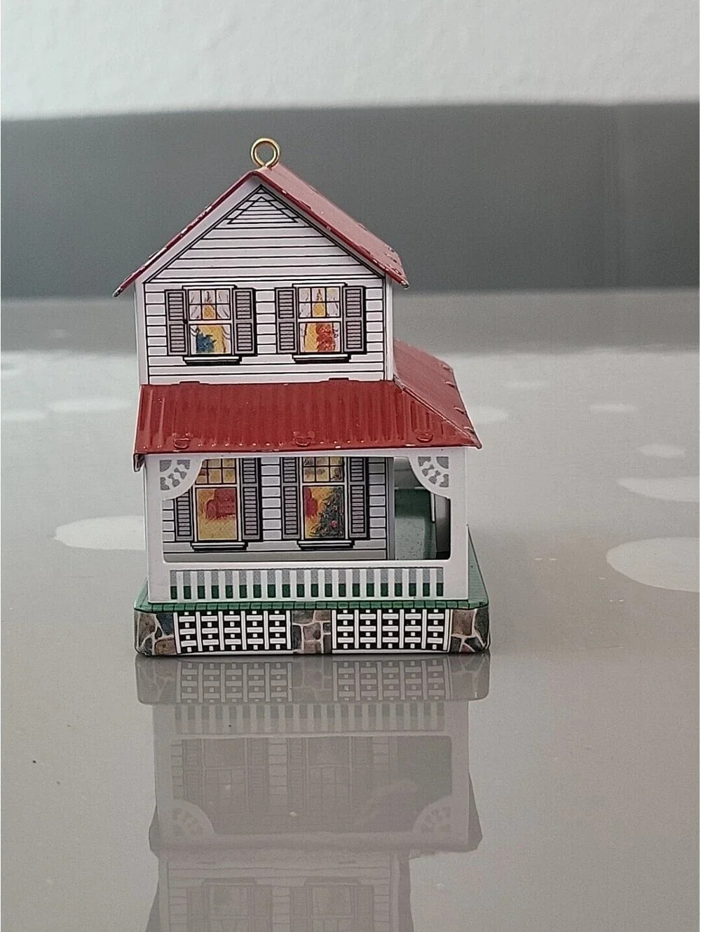 Vtg Hallmark keepsake 1999 Farm House Town & country Tin Christmas ornament Mint